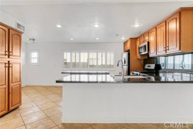 Woodland Hills, CA 91367,6205 Randi Avenue