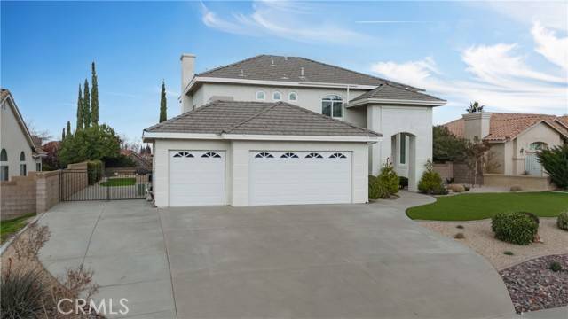 42076 Shadow Hills Drive, Lancaster, CA 93536