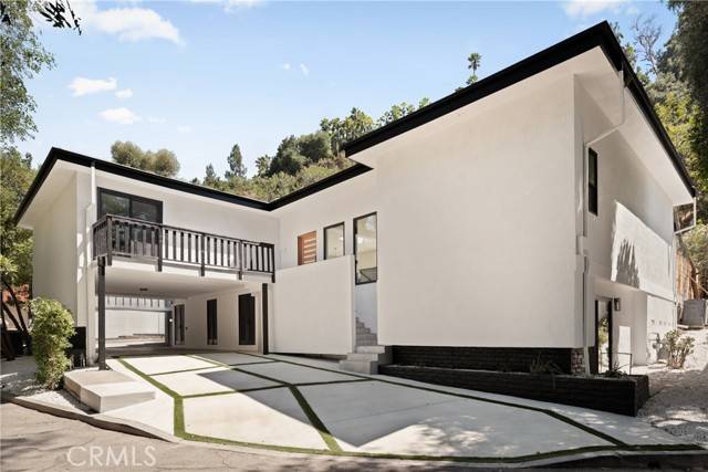 3219 Laurel Canyon Boulevard, Studio City, CA 91604