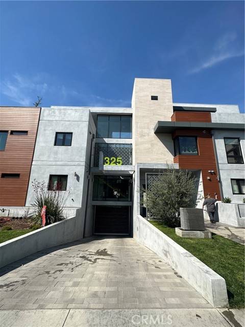 Glendale, CA 91203,325 Myrtle Street #301