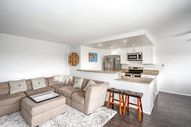 420 Redondo Avenue #207, Long Beach, CA 90814