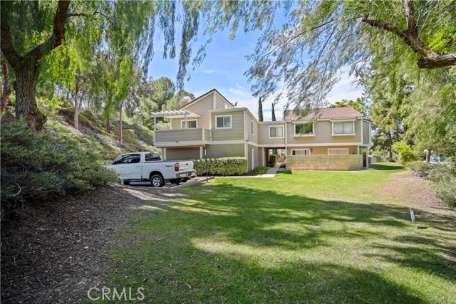 31313 The Old Road #F, Castaic, CA 91384