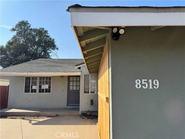 Northridge, CA 91324,8519 Yolanda Avenue