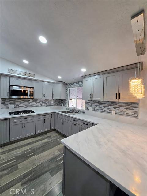 Sylmar, CA 91342,12401 Filmore St Space 618