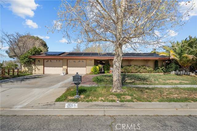 1653 W Avenue L, Lancaster, CA 93534