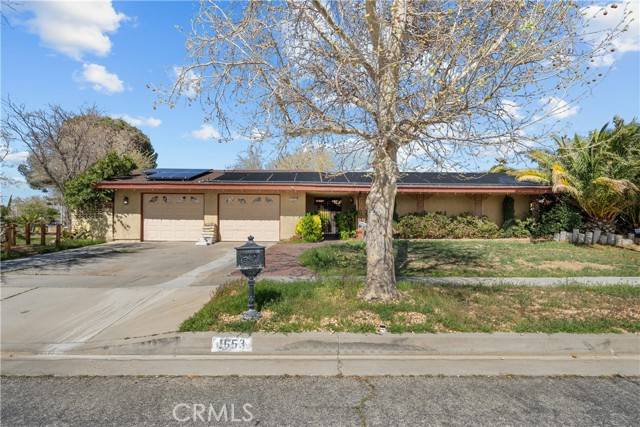 1653 W Avenue L, Lancaster, CA 93534