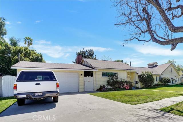 Van Nuys, CA 91406,15432 Lull Street
