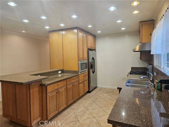 Tarzana, CA 91356,18310 Karen Drive