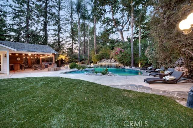 Woodland Hills, CA 91367,23341 Ostronic Drive