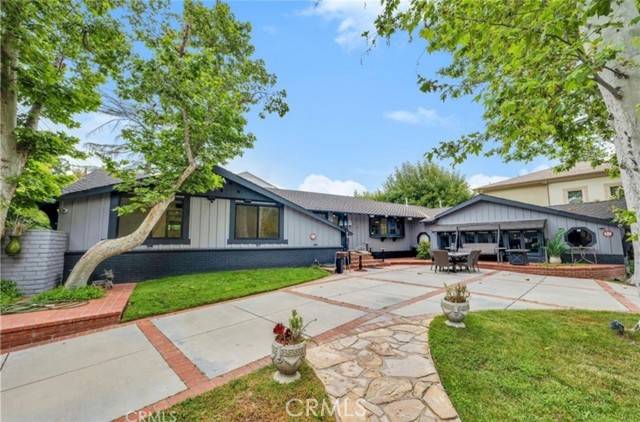 Tarzana, CA 91356,5050 Casa Drive