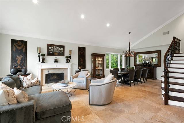 Lake Sherwood, CA 91361,184 Halsbury Court