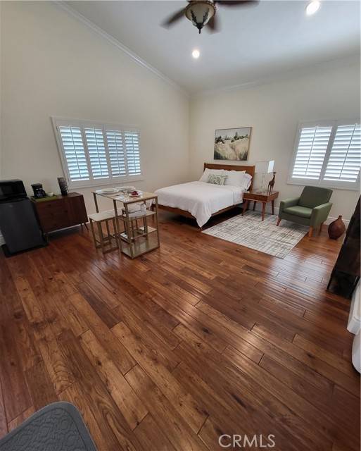 Tarzana, CA 91356,4956 Doman Avenue
