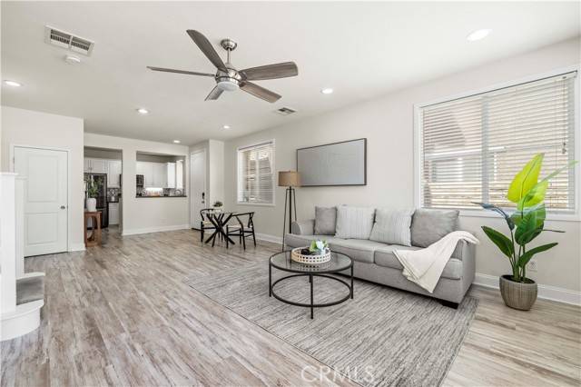 Saugus, CA 91350,19429 Opal Lane