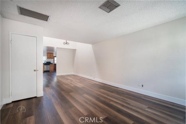 7300 Lennox Ave #B7, Van Nuys, CA 91405