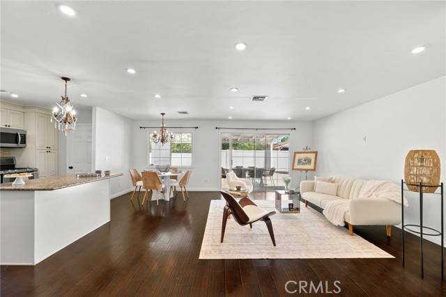 Woodland Hills, CA 91367,23507 Friar Street