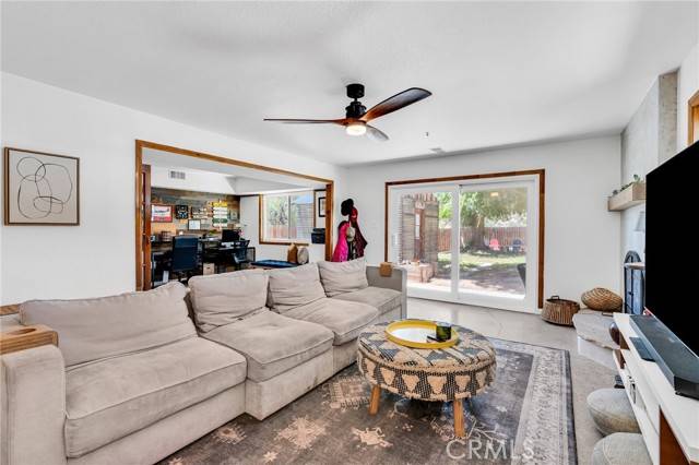 Agua Dulce, CA 91390,33645 Kobe Road