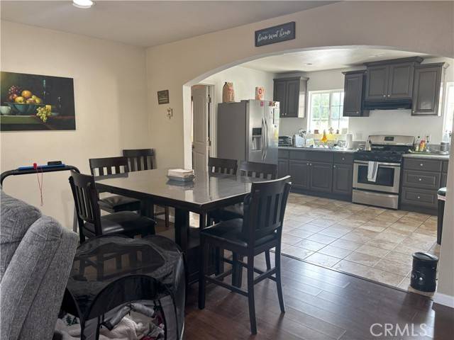 Sun Valley, CA 91352,11110 Cohasset Street