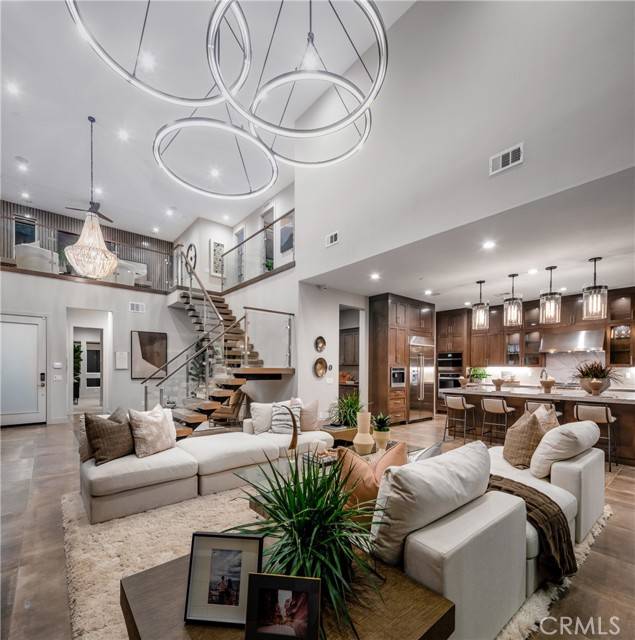 Valencia, CA 91381,27538 Elderberry Drive