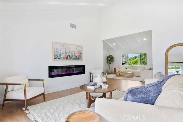 Sherwood Forest, CA 91325,8852 Newcastle Avenue