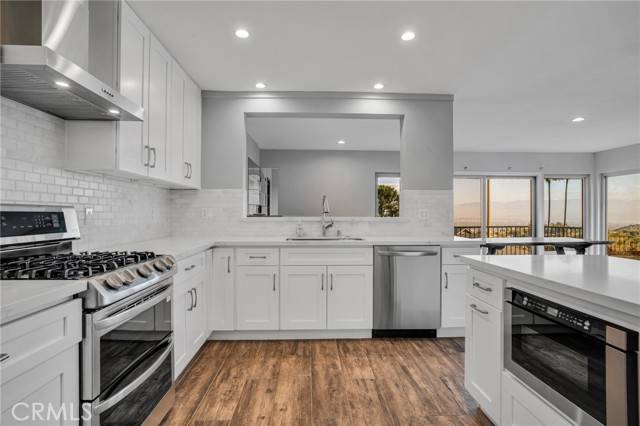 Sherman Oaks, CA 91403,15470 Longbow