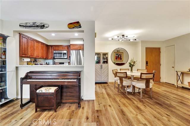 16866 Kingsbury Street #309, Granada Hills, CA 91344