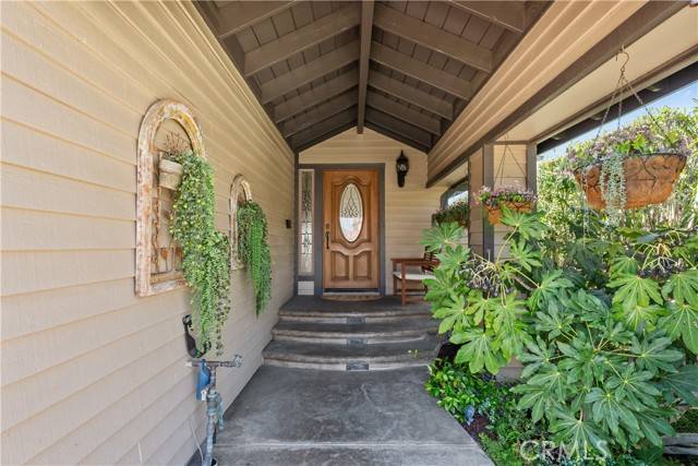 24239 Bella Court, Newhall, CA 91321