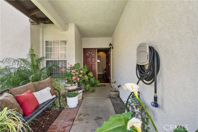 Castaic, CA 91384,29012 Lomita Drive