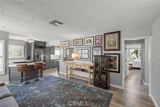 Sherman Oaks, CA 91411,5456 Bevis Avenue