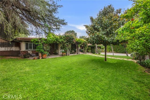 22658 Arriba Drive, Saugus, CA 91350
