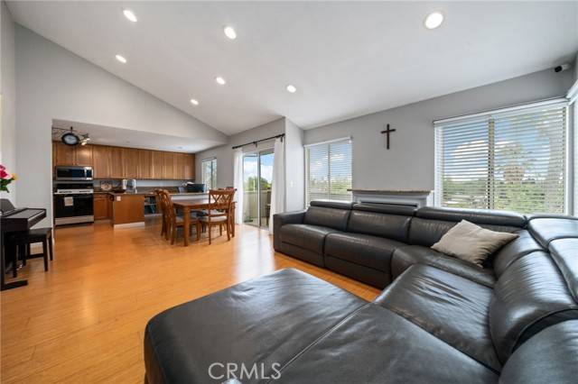 Granada Hills, CA 91344,15796 Midwood Drive #6