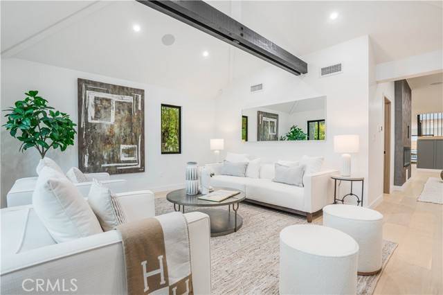 Sherman Oaks, CA 91401,13541 Chandler Boulevard