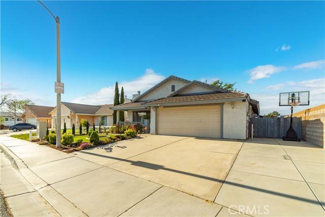 Lancaster, CA 93536,3541 W Avenue J15