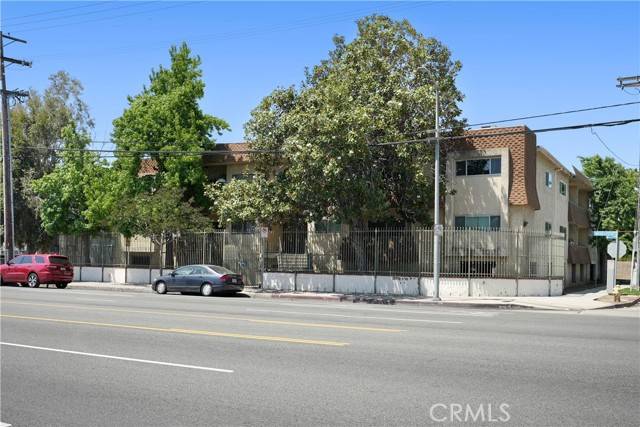 6255 Woodman Avenue #103, Van Nuys, CA 91401