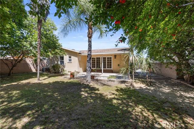 9233 Swinton Avenue, North Hills, CA 91343