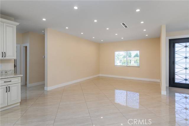 Northridge, CA 91324,9231 Vanalden Avenue