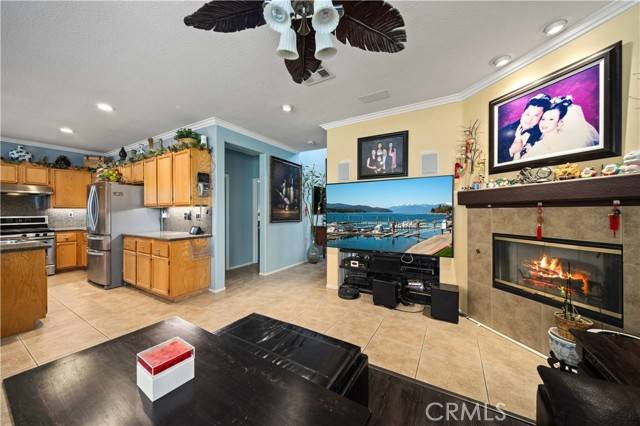 Saugus, CA 91350,28314 Roman Court