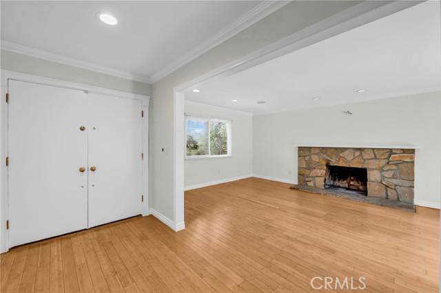 North Hollywood, CA 91605,13004 Lull Street