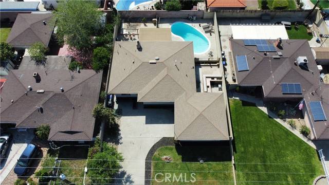 9166 Tamarind Ave., Fontana, CA 92335