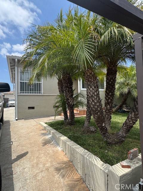 8719 S Hoover Street, Los Angeles, CA 90044