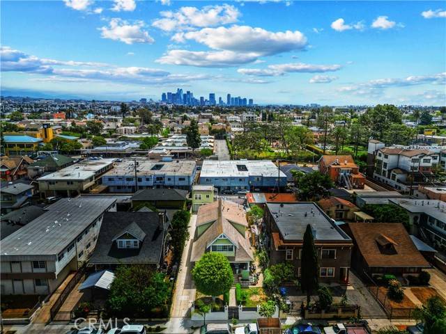 Los Angeles, CA 90019,1522 2nd Avenue