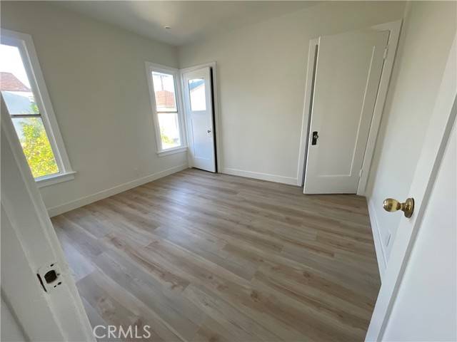 County - Los Angeles, CA 90019,1522 Bronson Ave