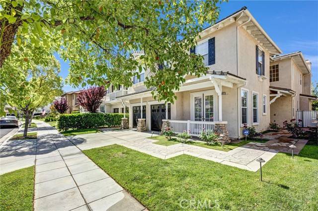 23922 Lakeside Road, Valencia, CA 91355
