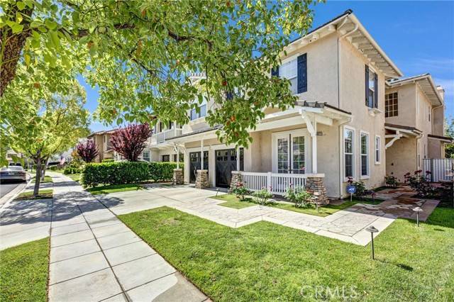 23922 Lakeside Road, Valencia, CA 91355