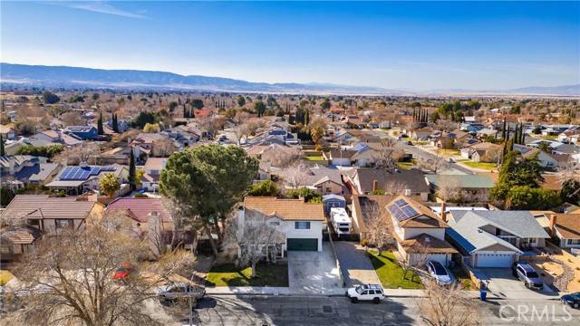 43007 Pearlwood Drive, Lancaster, CA 93536