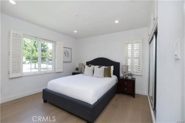 Encino, CA 91316,5840 White Oak Avenue