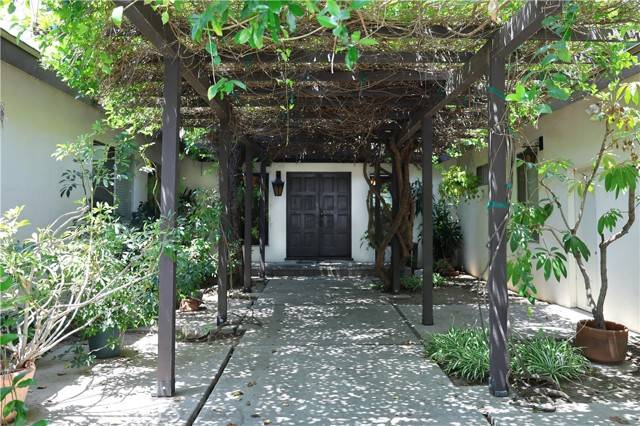 10035 Gierson Avenue, Chatsworth, CA 91311