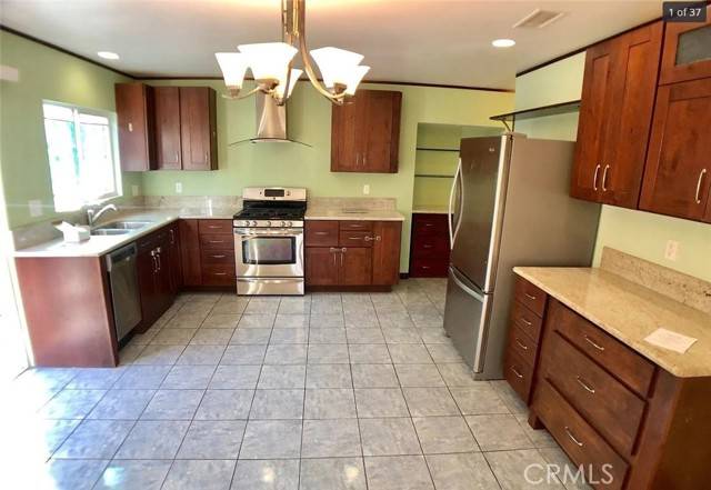 3513 Denker Avenue, Los Angeles, CA 90018