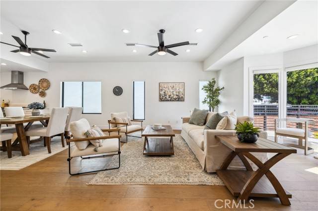 Los Angeles, CA 90028,6521 Homewood Avenue