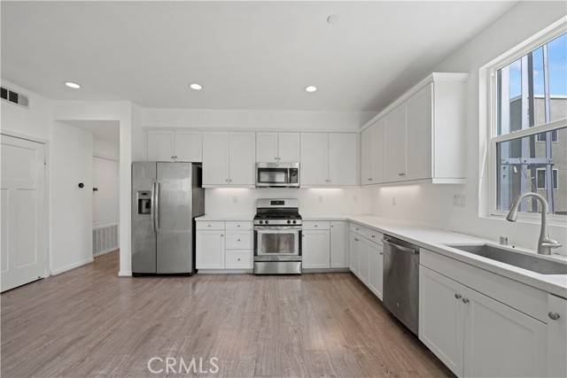 Sylmar, CA 91342,13236 Klein Court