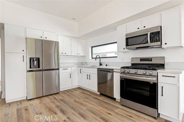 Van Nuys, CA 91401,6128 Hazeltine Avenue #2